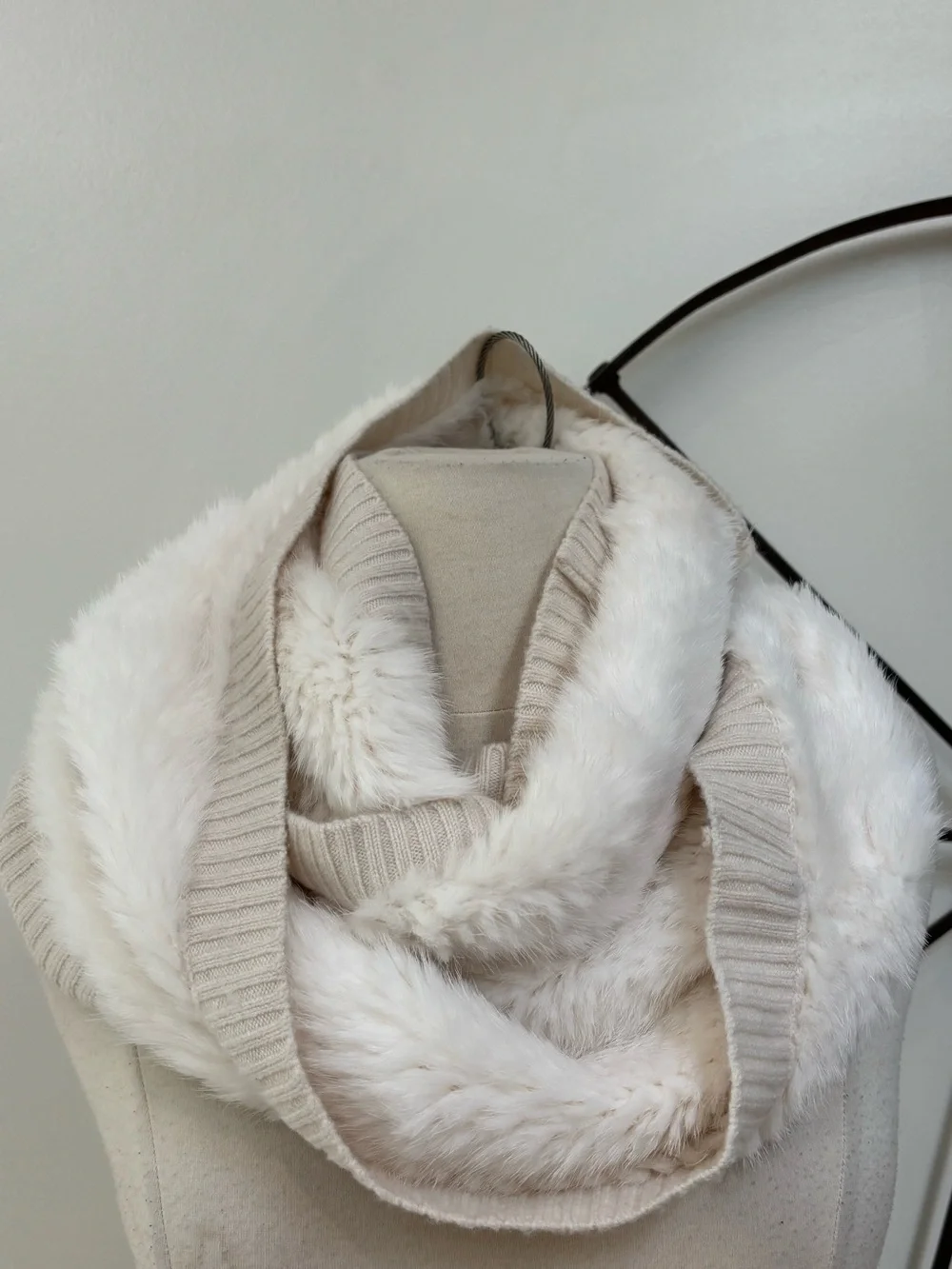 Dennis Basso white ivory winter mink genuine fur and cashmere infinity scarf